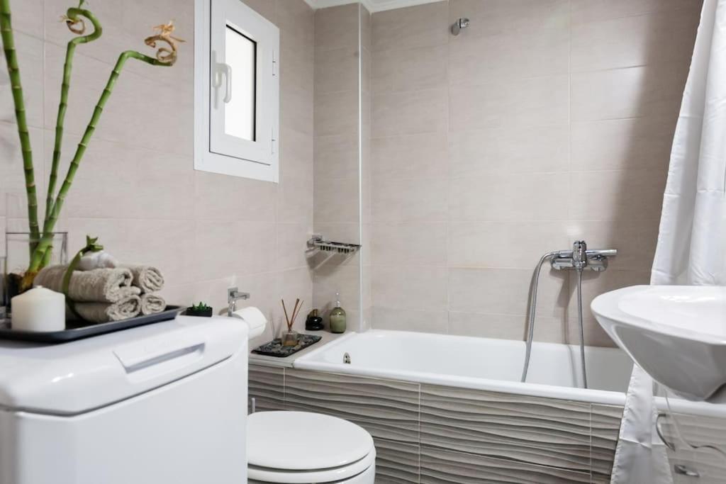 Your Home Away from Home - Phillopapou Hill Athènes Extérieur photo