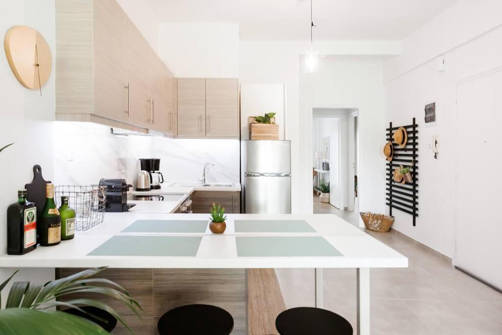 Your Home Away from Home - Phillopapou Hill Athènes Extérieur photo